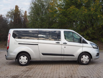Ford Transit L2H1 8 posti